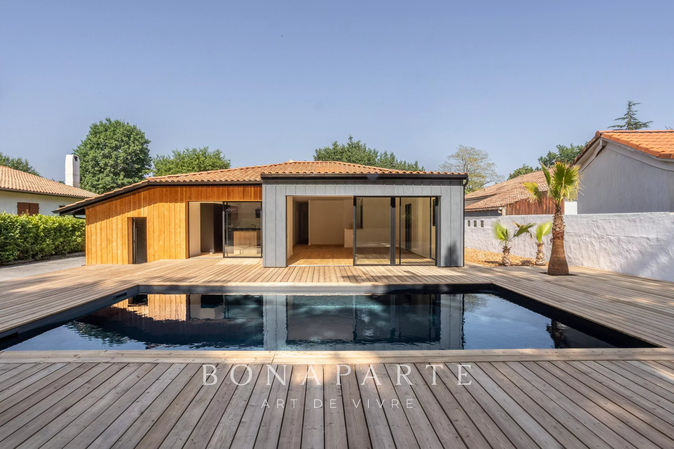 QUARTIER LA HUME - T7 HOUSE OF 200.44m2 WITH INDEPENDENT T3